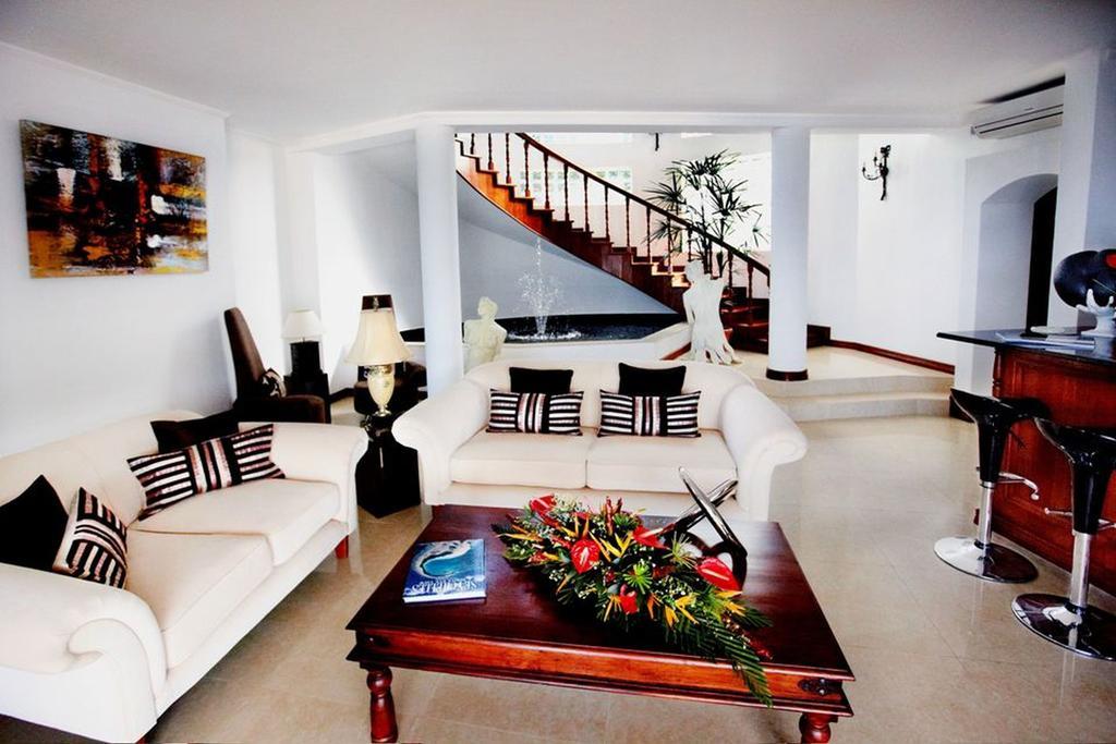 Petit Amour Villa Glacis  Екстериор снимка