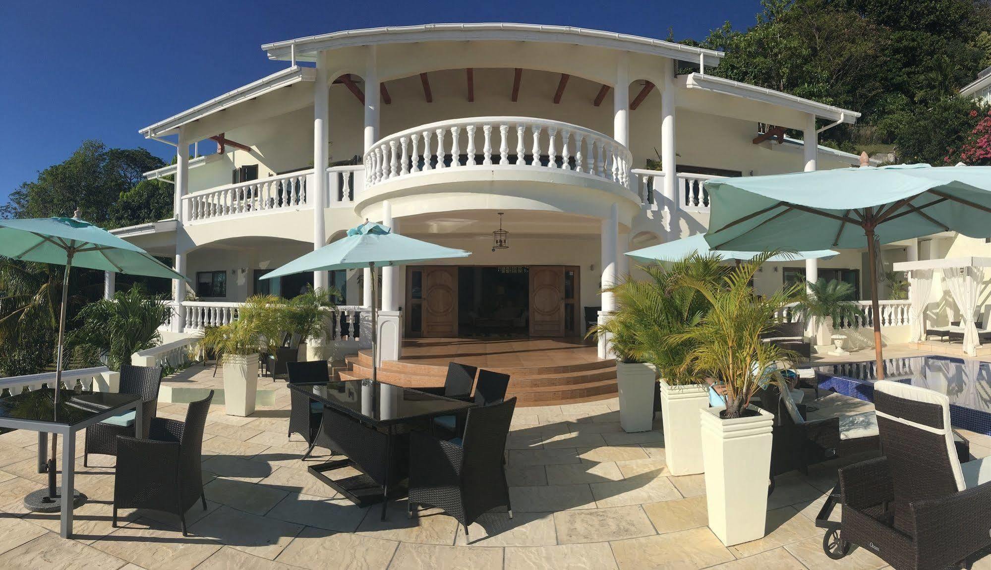 Petit Amour Villa Glacis  Екстериор снимка
