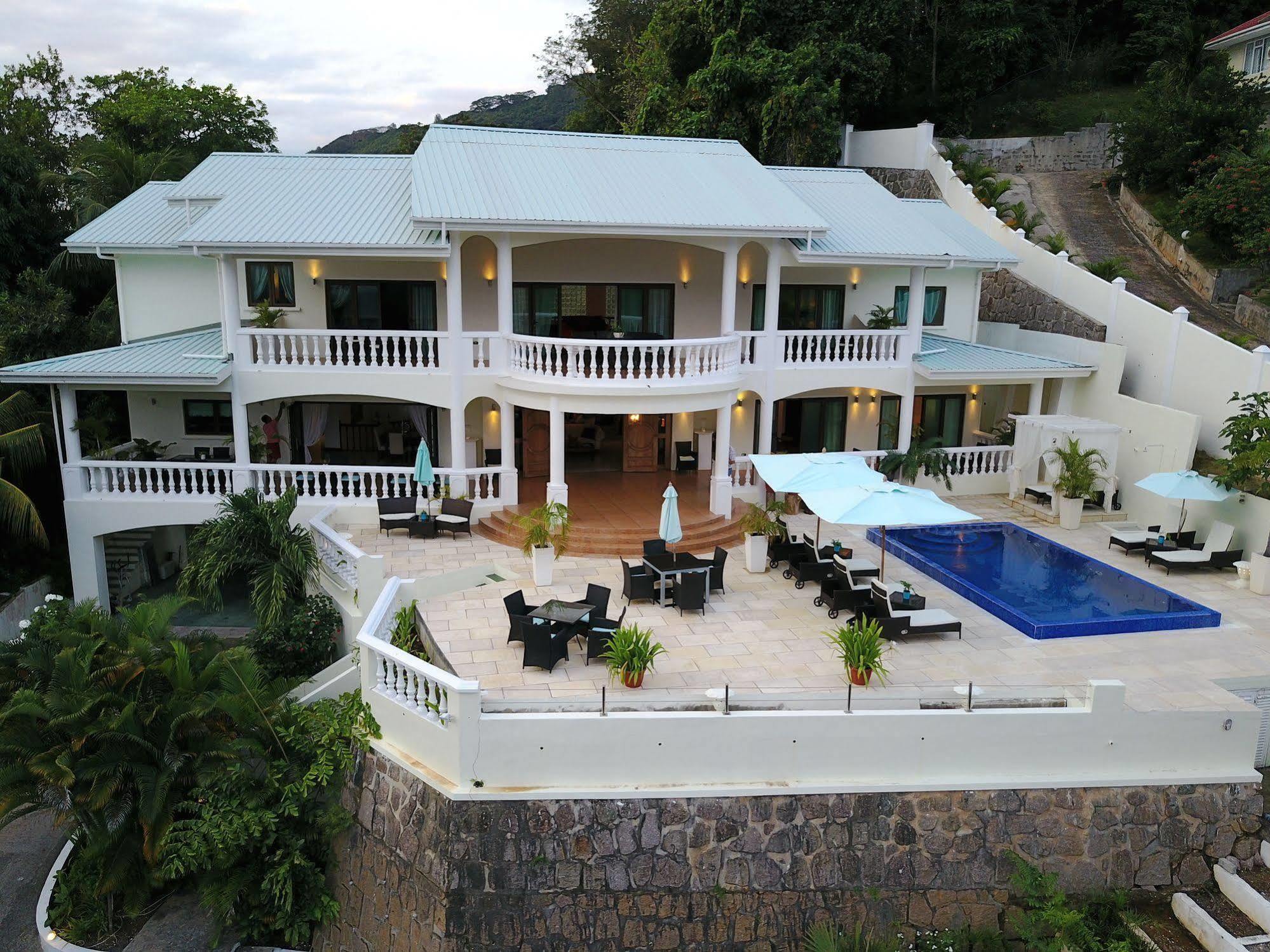 Petit Amour Villa Glacis  Екстериор снимка